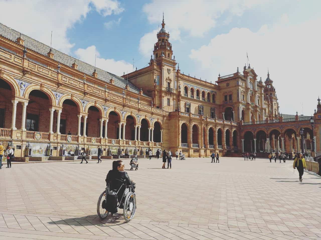 Sevilla mit Rollstuhl