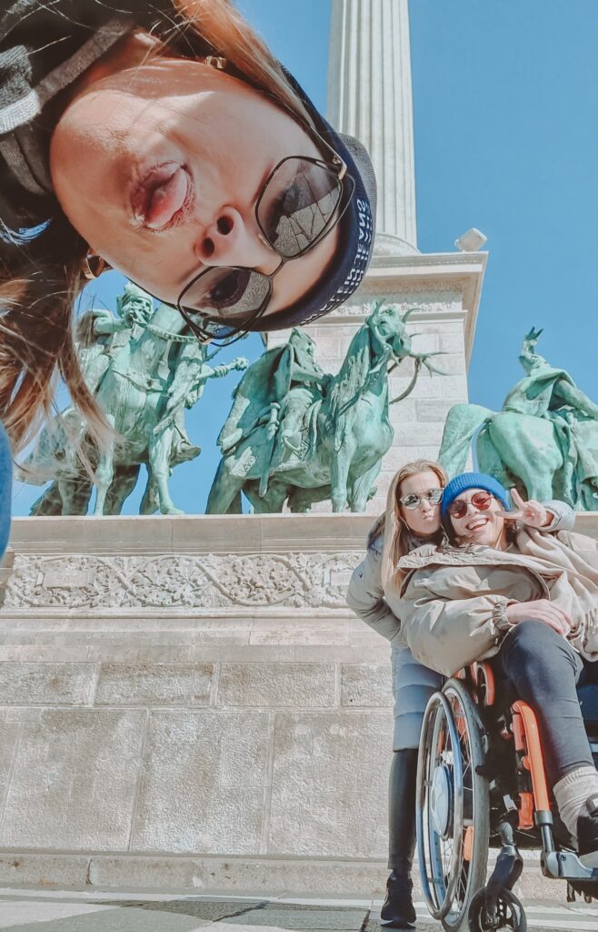 Budapest mit Rollstuhl erkunden: hier Heldenplatz